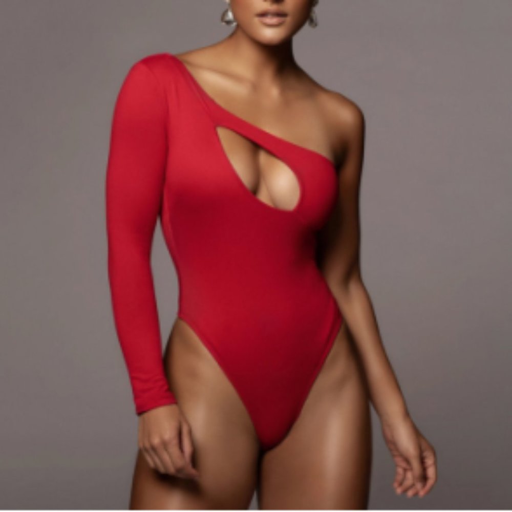 ONE SLEEVE CUTOUT BODYSUIT
